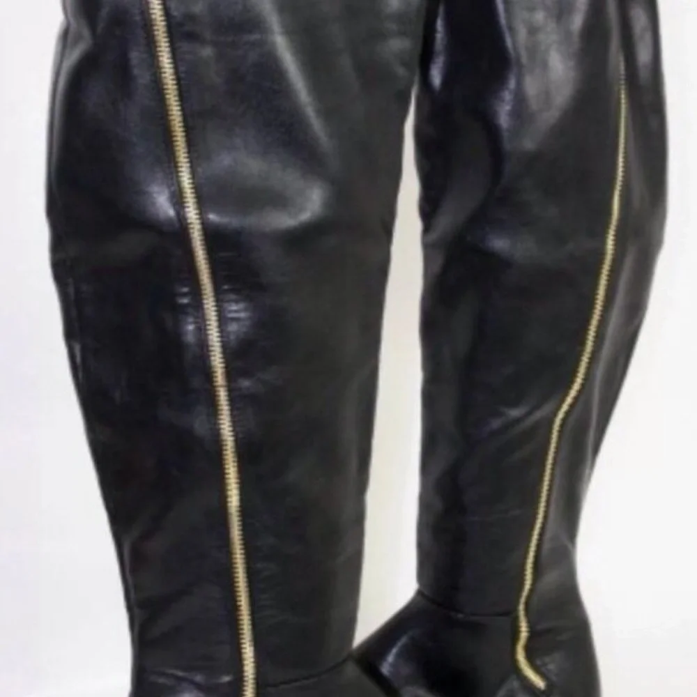 Woman’s New Report Gale Thigh High Zipper Black Bo
